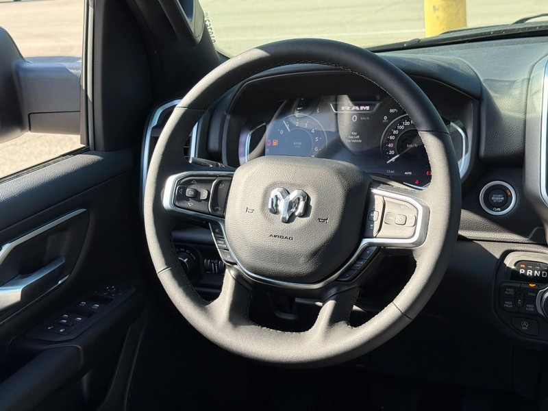 Ram 1500 Vehicle Image 09