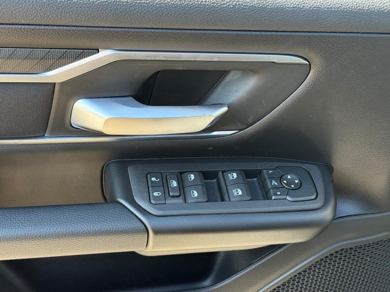 Ram 1500 Vehicle Image 13