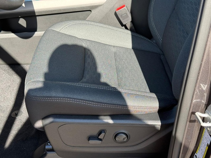 Ram 1500 Vehicle Image 14