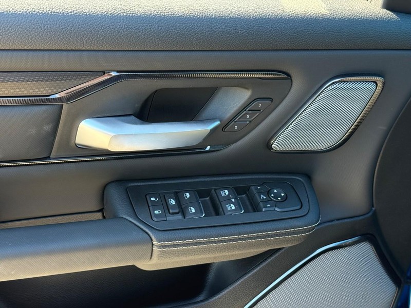 Ram 1500 Vehicle Image 14
