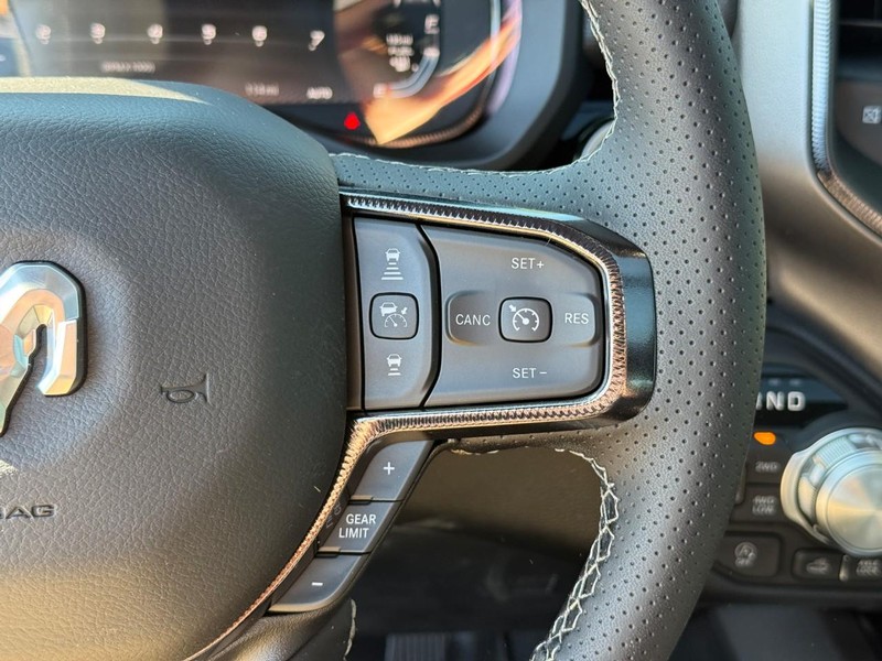 Ram 1500 Vehicle Image 19
