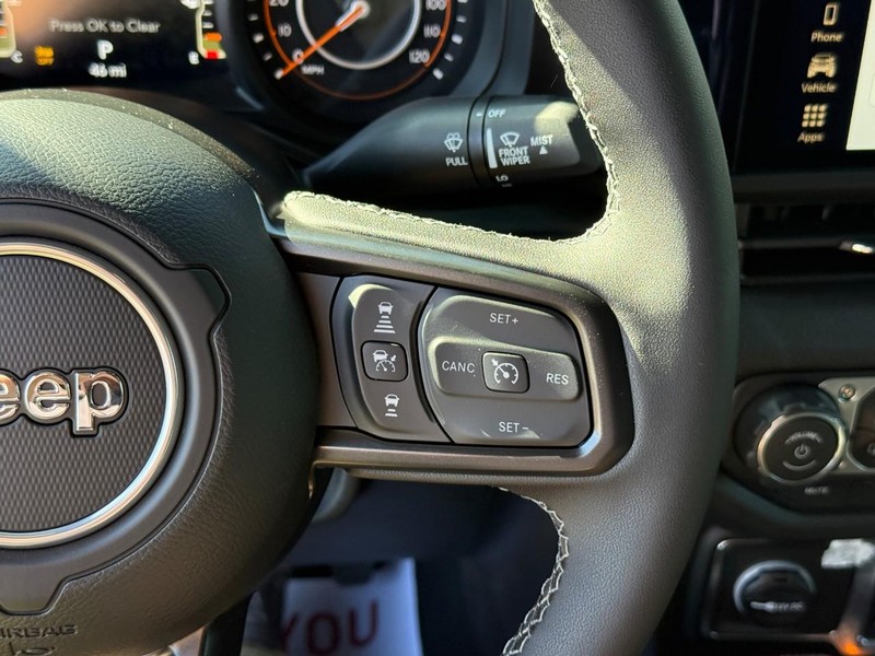 Jeep Wrangler Vehicle Image 13