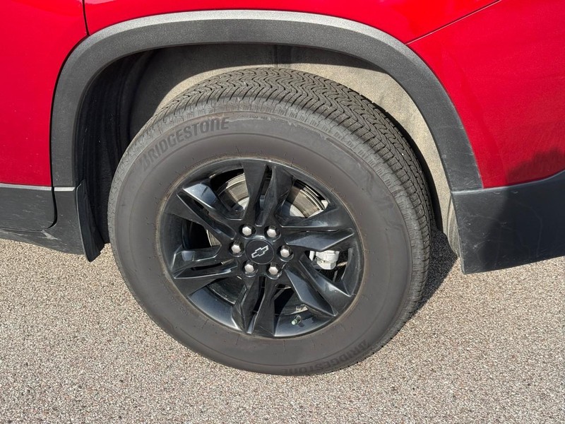 Chevrolet Traverse Vehicle Image 05
