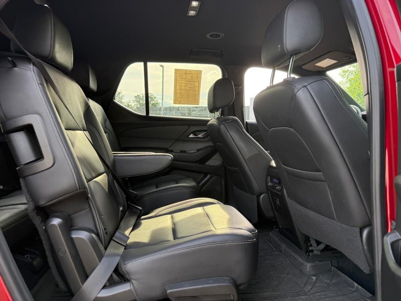 Chevrolet Traverse Vehicle Image 14