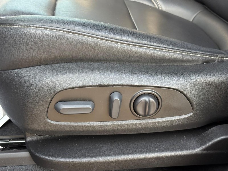 Chevrolet Traverse Vehicle Image 22