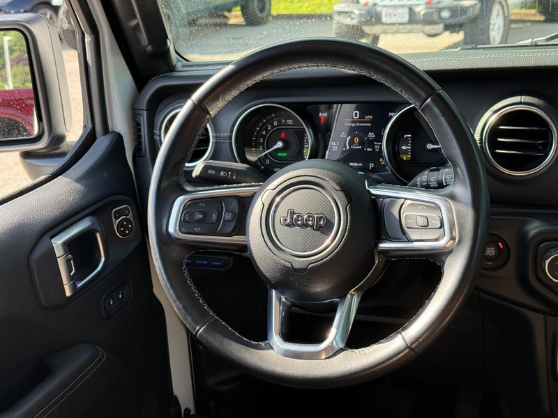 Jeep Wrangler 4xe Vehicle Full-screen Gallery Image 12