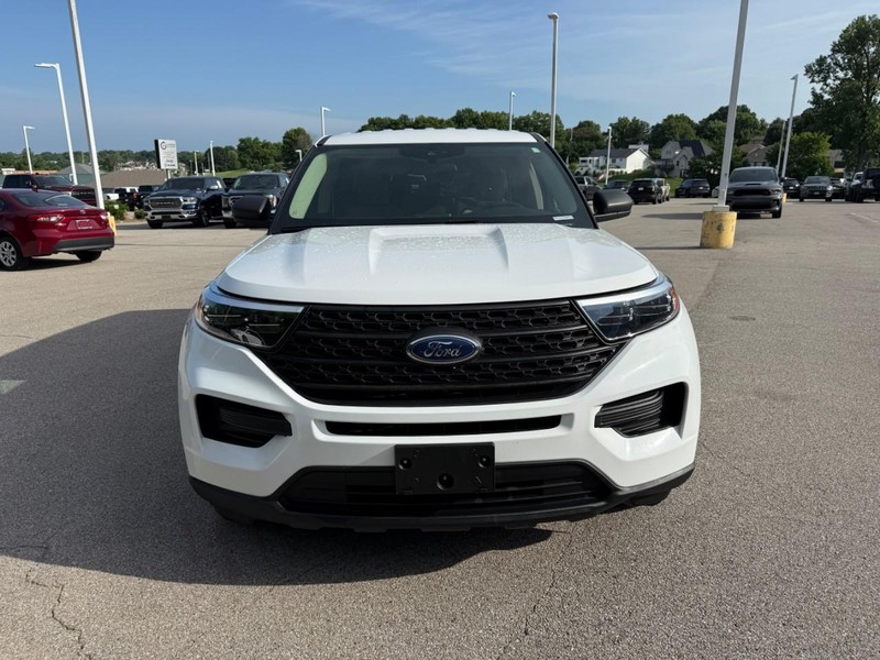 Ford Explorer Vehicle Image 12
