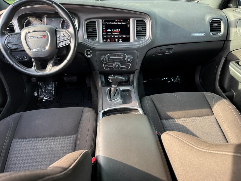 Dodge Charger Vehicle Image 14