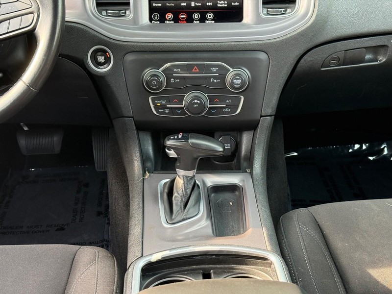 Dodge Charger Vehicle Image 17