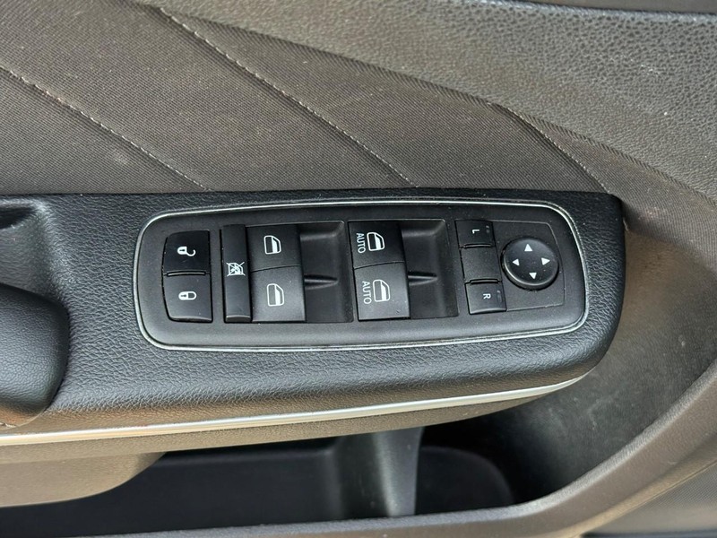 Dodge Charger Vehicle Image 19