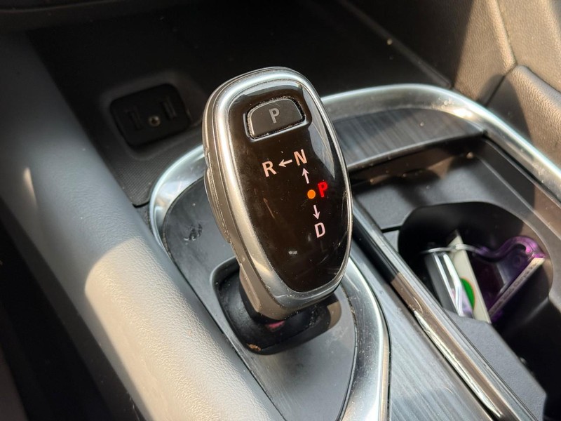 Buick Enclave Vehicle Image 27