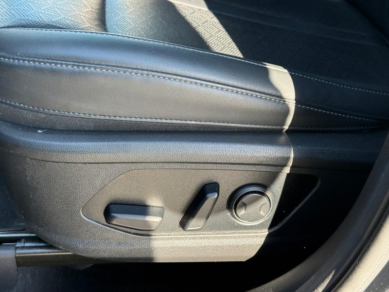 Kia Sorento Vehicle Image 21