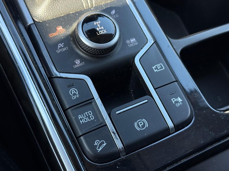 Kia Sorento Vehicle Image 24