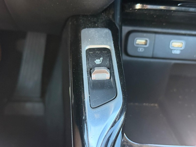 Kia Sorento Vehicle Image 25