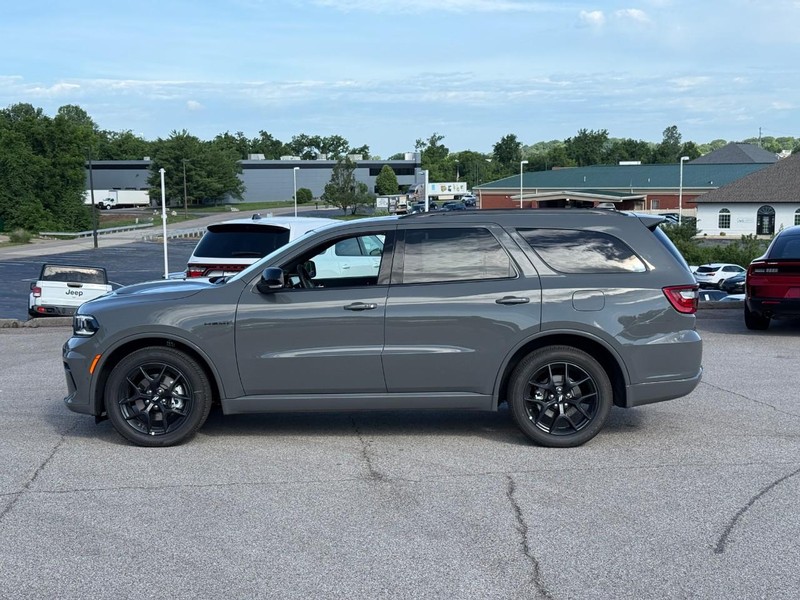 Dodge Durango Vehicle Full-screen Gallery Image 2