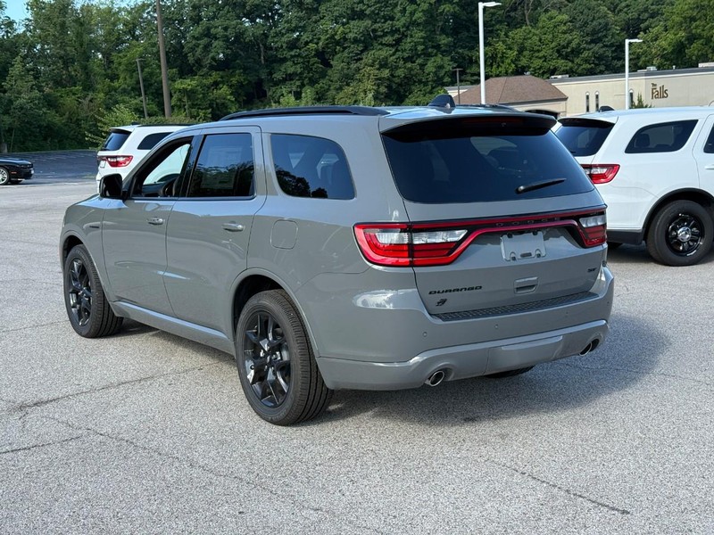 Dodge Durango Vehicle Full-screen Gallery Image 3
