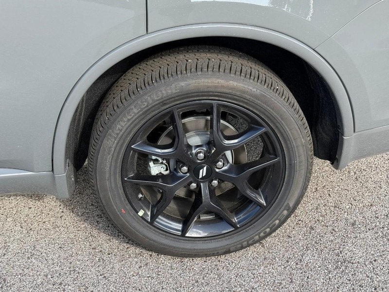 Dodge Durango Vehicle Full-screen Gallery Image 4