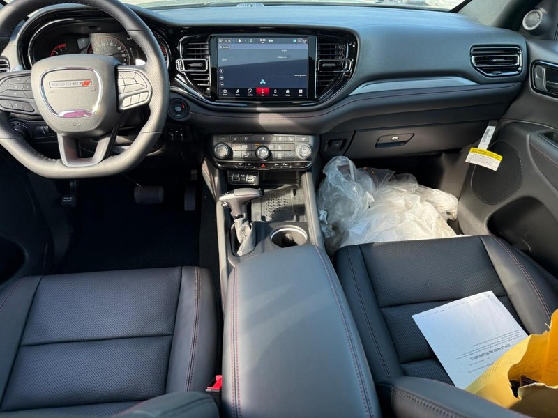 Dodge Durango Vehicle Full-screen Gallery Image 8
