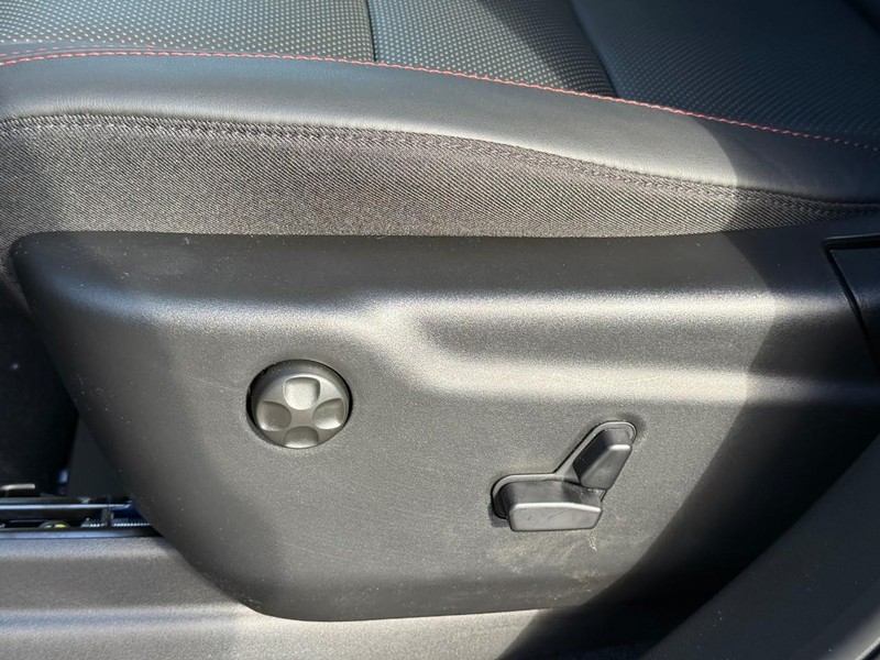 Dodge Durango Vehicle Full-screen Gallery Image 15