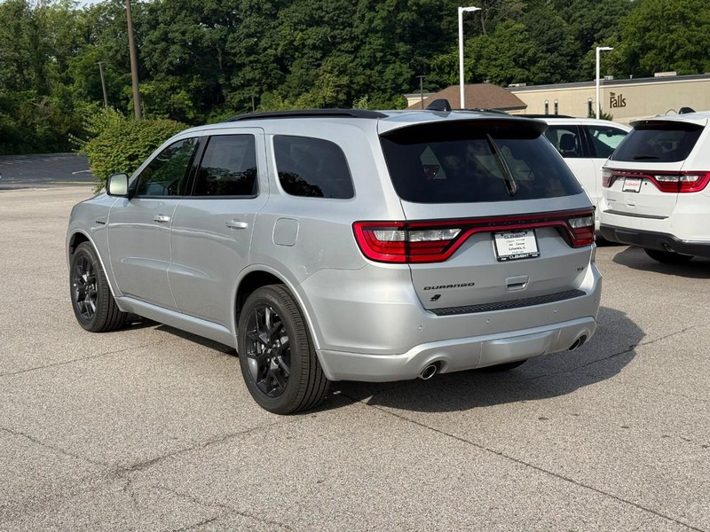 Dodge Durango Vehicle Full-screen Gallery Image 3