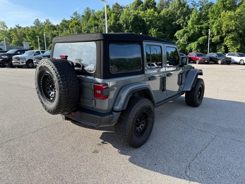 Jeep Wrangler 4xe Vehicle Full-screen Gallery Image 7