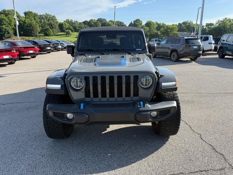 Jeep Wrangler 4xe Vehicle Full-screen Gallery Image 9