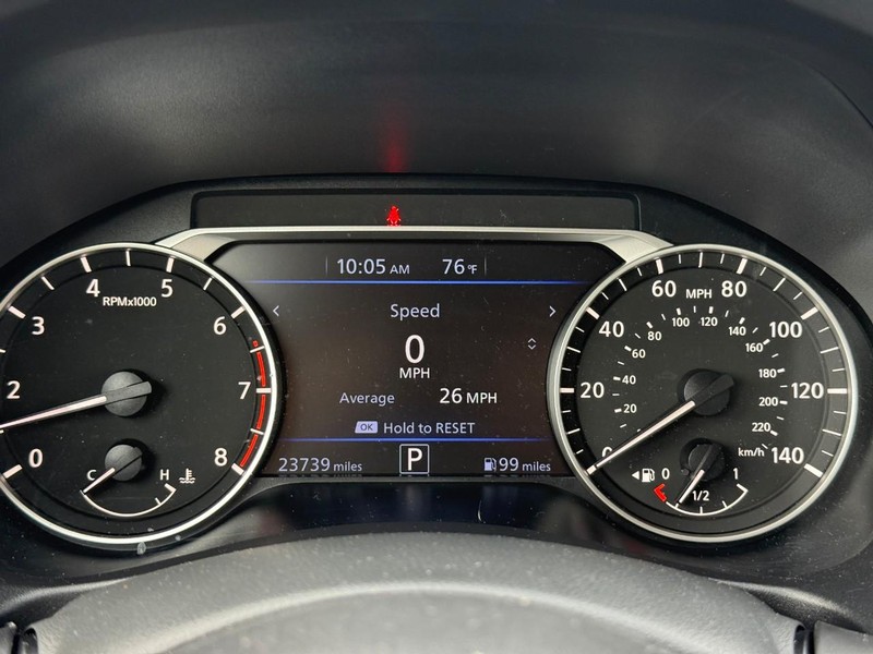 Nissan Altima Vehicle Image 26