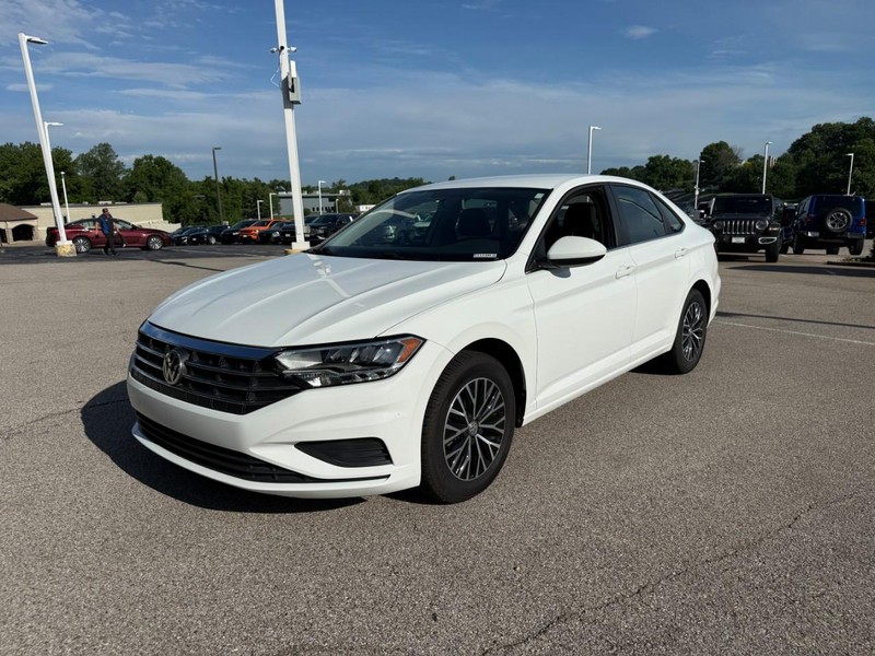 Volkswagen Jetta Vehicle Image 09