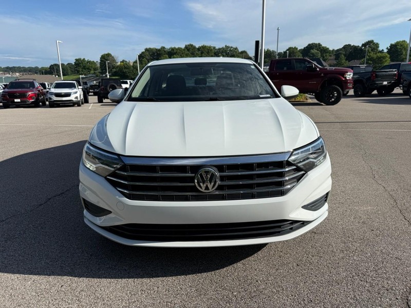 Volkswagen Jetta Vehicle Image 11