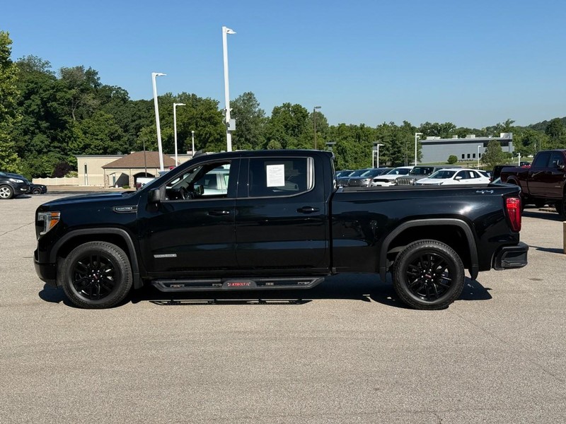 GMC Sierra 1500 Vehicle Full-screen Gallery Image 2