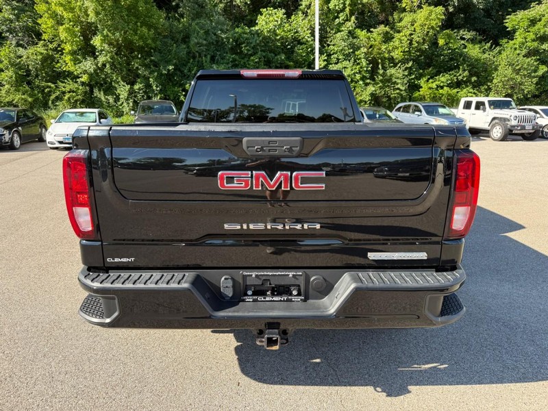 GMC Sierra 1500 Vehicle Full-screen Gallery Image 6