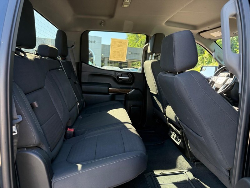 GMC Sierra 1500 Vehicle Full-screen Gallery Image 10