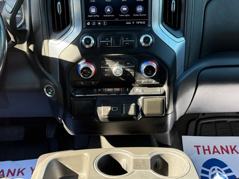 GMC Sierra 1500 Vehicle Full-screen Gallery Image 14