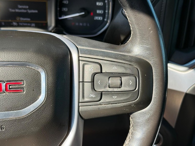 GMC Sierra 1500 Vehicle Full-screen Gallery Image 19