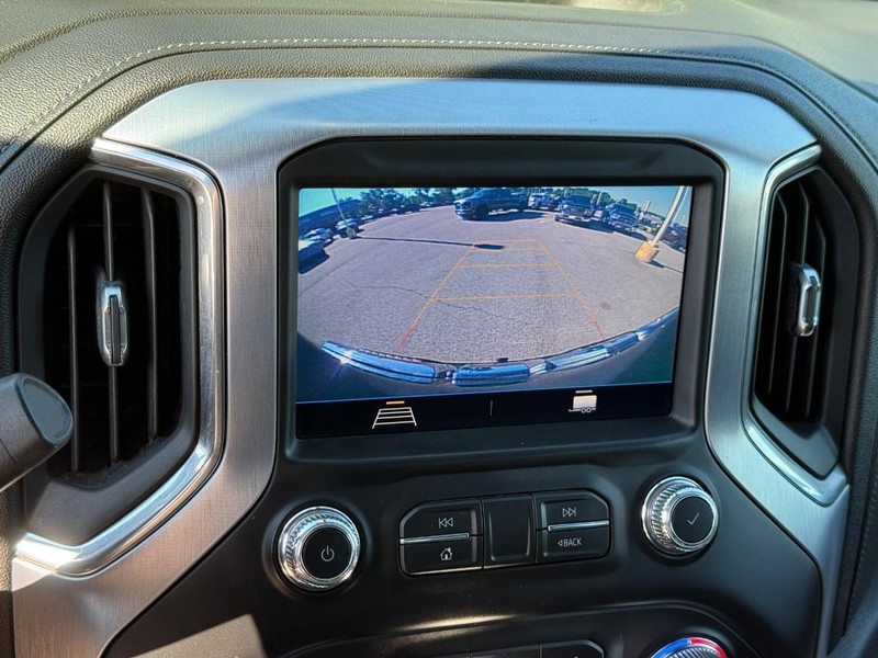 GMC Sierra 1500 Vehicle Full-screen Gallery Image 22