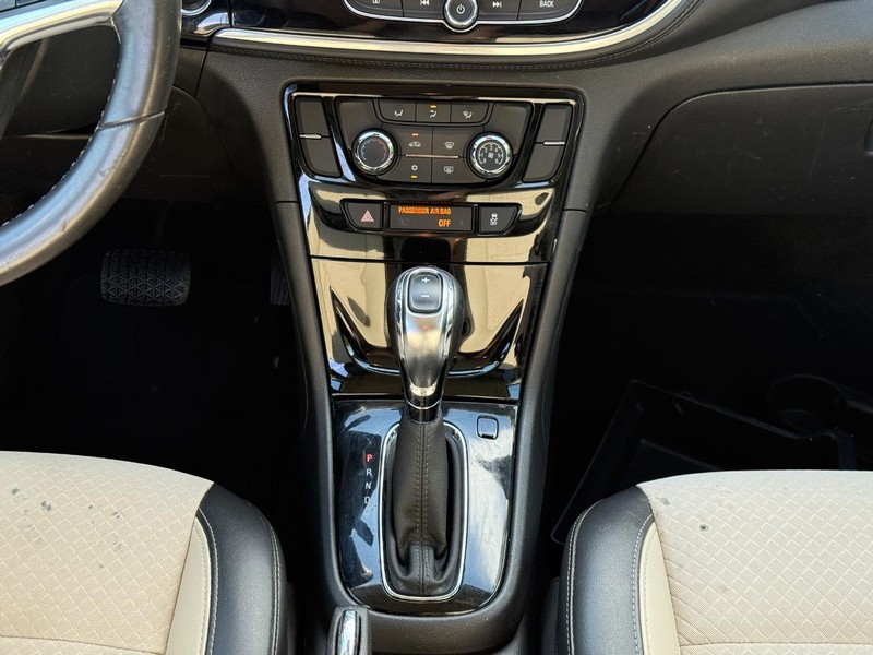 Buick Encore Vehicle Image 17