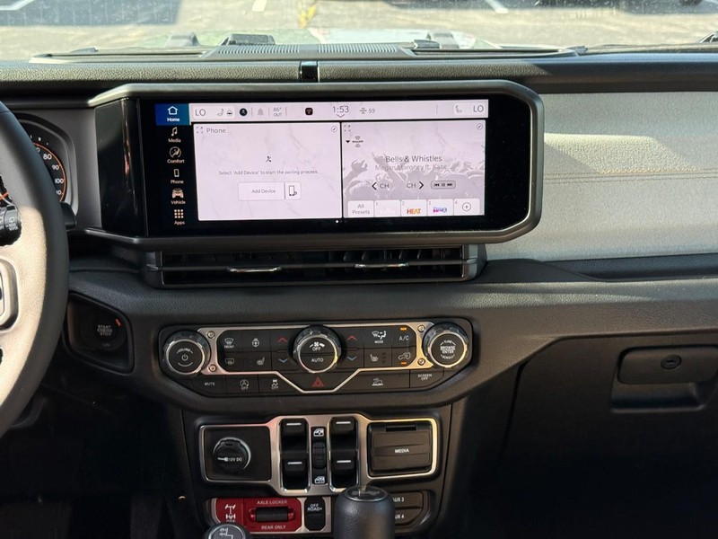 Jeep Wrangler Vehicle Full-screen Gallery Image 9
