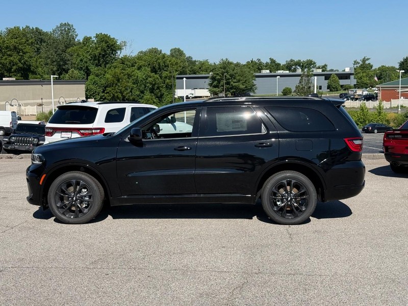 Dodge Durango Vehicle Full-screen Gallery Image 2
