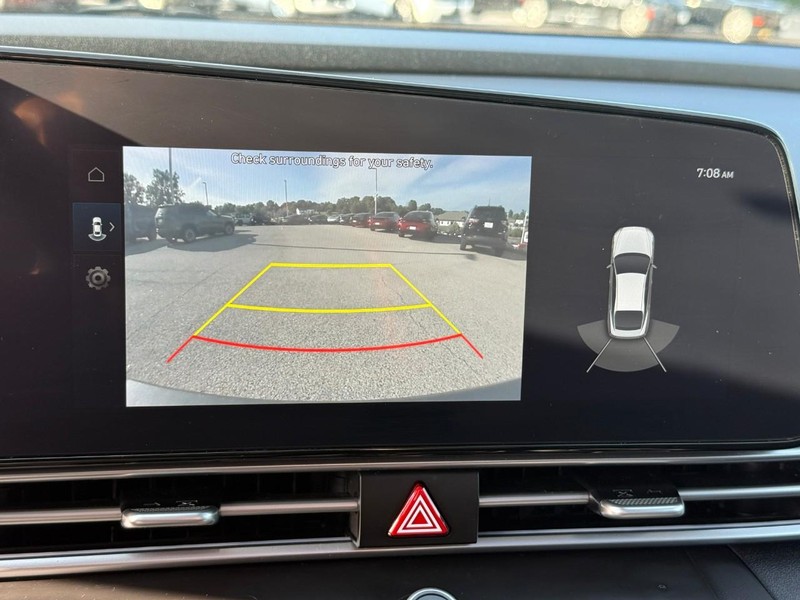 Hyundai Elantra Vehicle Image 28