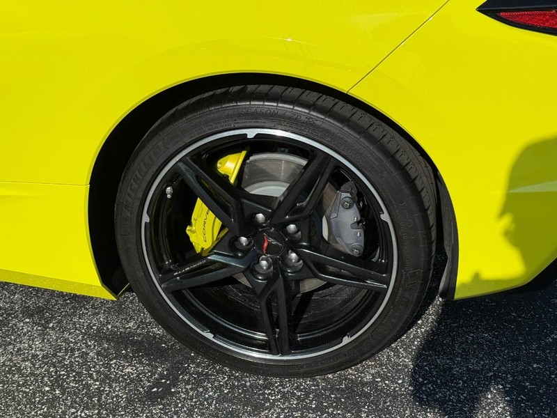 Chevrolet Corvette Vehicle Image 05