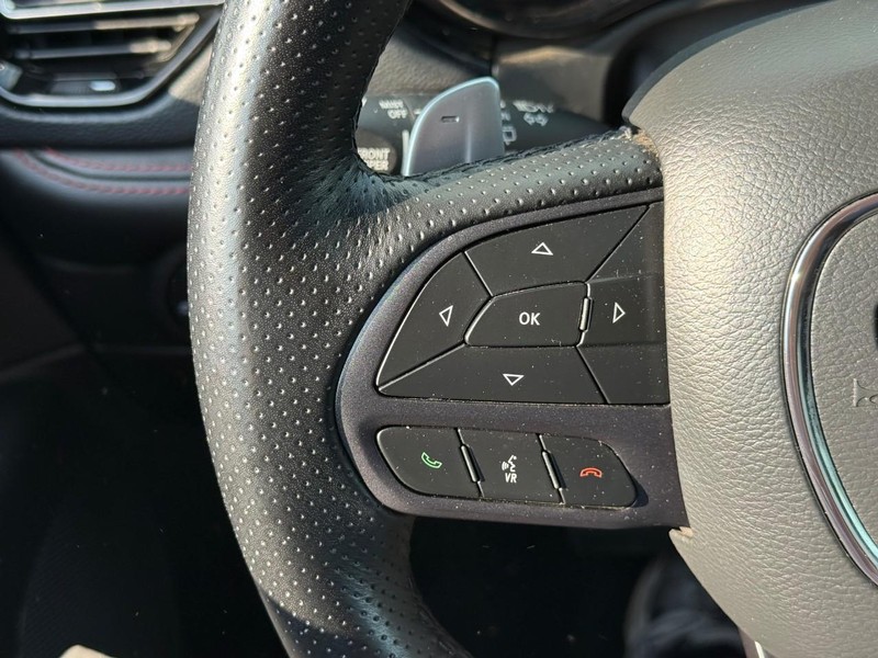 Dodge Durango Vehicle Full-screen Gallery Image 18