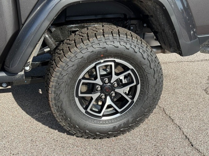 Jeep Gladiator Vehicle Full-screen Gallery Image 4