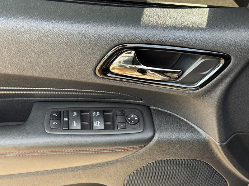 Dodge Durango Vehicle Image 18