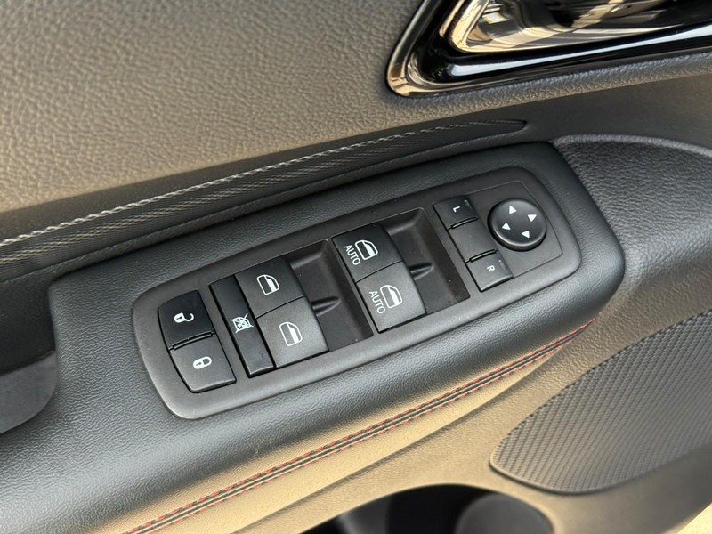 Dodge Durango Vehicle Image 19