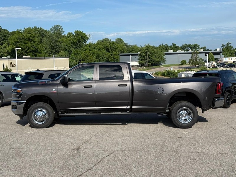 Ram 3500 Vehicle Image 03