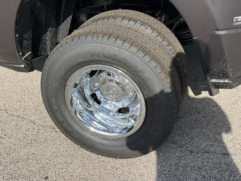 Ram 3500 Vehicle Image 05