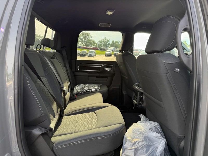 Ram 3500 Vehicle Image 07