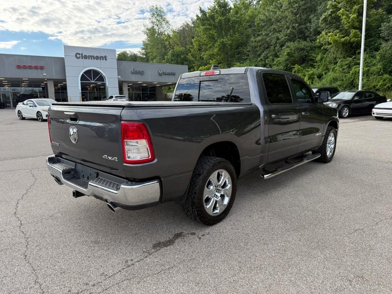 Ram 1500 Vehicle Full-screen Gallery Image 8