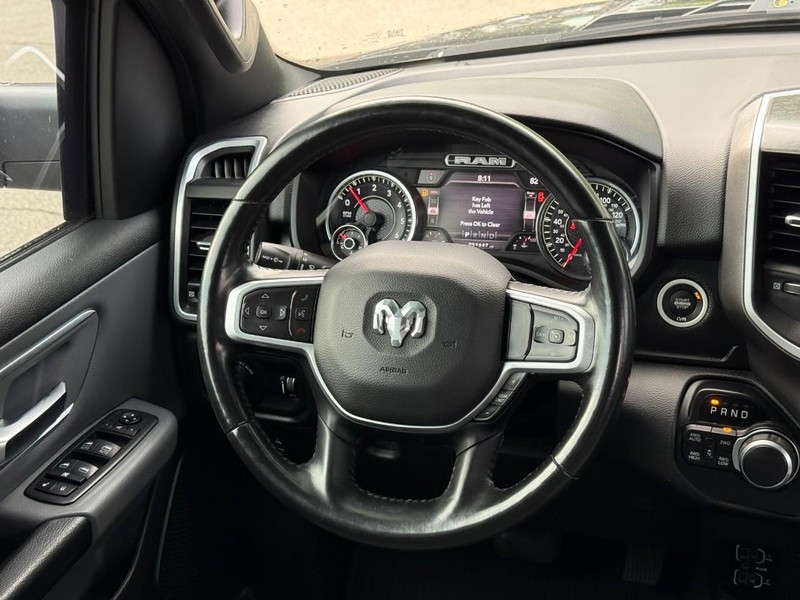 Ram 1500 Vehicle Full-screen Gallery Image 13