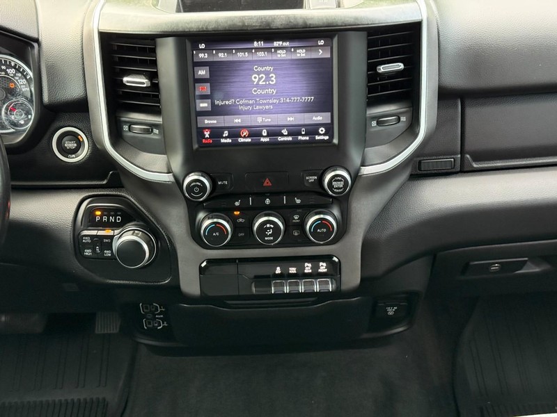 Ram 1500 Vehicle Full-screen Gallery Image 15
